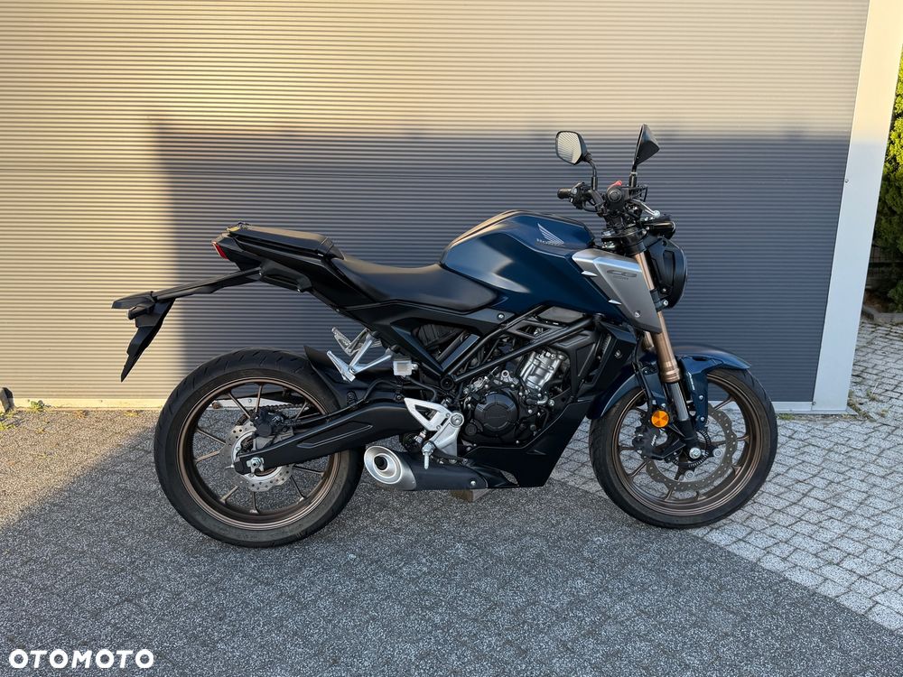 Honda CBF - 2