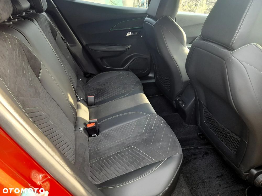 Peugeot 2008 1.2 PureTech GT Pack S&S EAT8 - 4