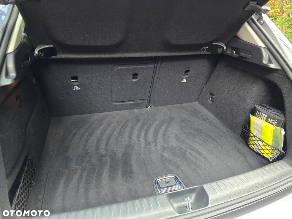 Mercedes-Benz GLA 200 7G-DCT Style - 9