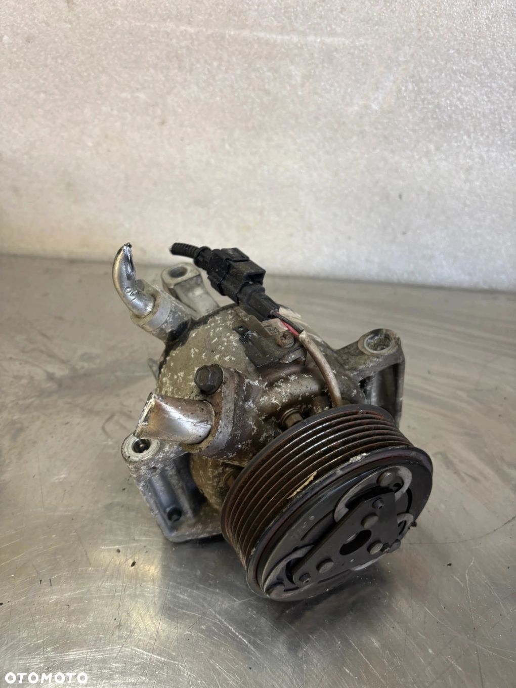 KOMPRESOR KLIMATYZACJI DACIA NISSAN 926003541R ORG - 1