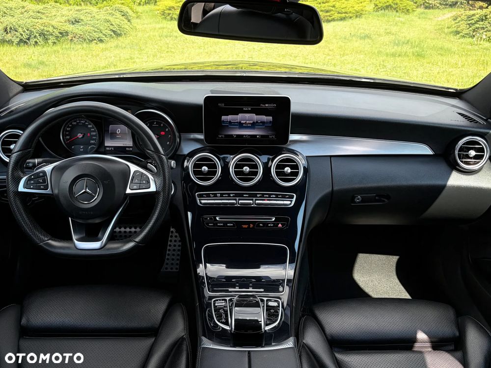 Mercedes-Benz Klasa C 180 9G-TRONIC AMG Line - 27