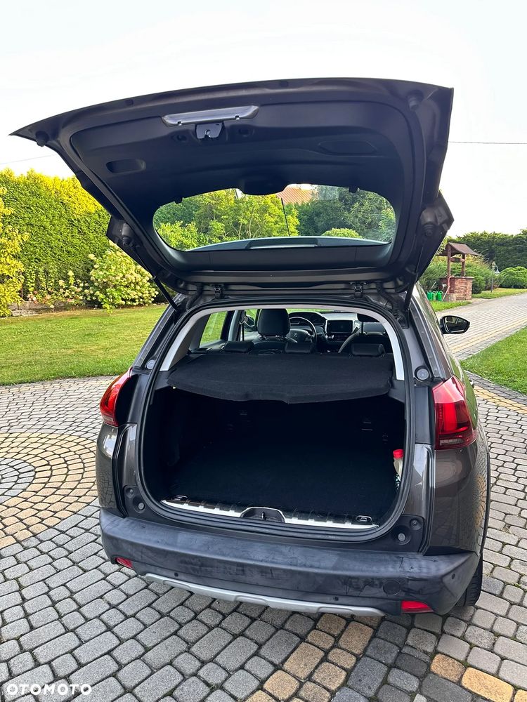 Peugeot 2008 1.2 Pure Tech Allure S&S EAT6 - 5
