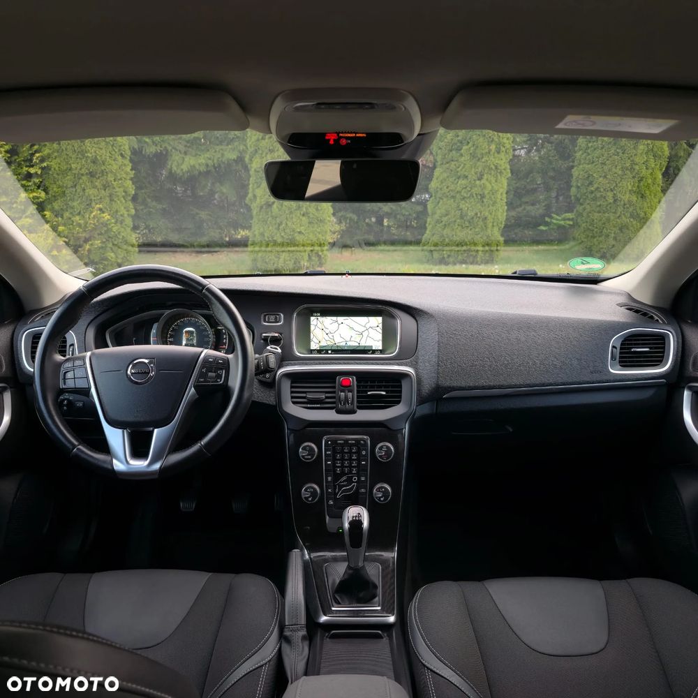Volvo V40 D2 Drive-E Summum - 38