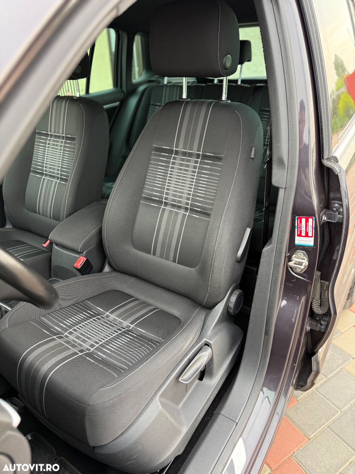 Volkswagen Tiguan 2.0 TDI DPF 4Motion Lounge Sport & Style - 11