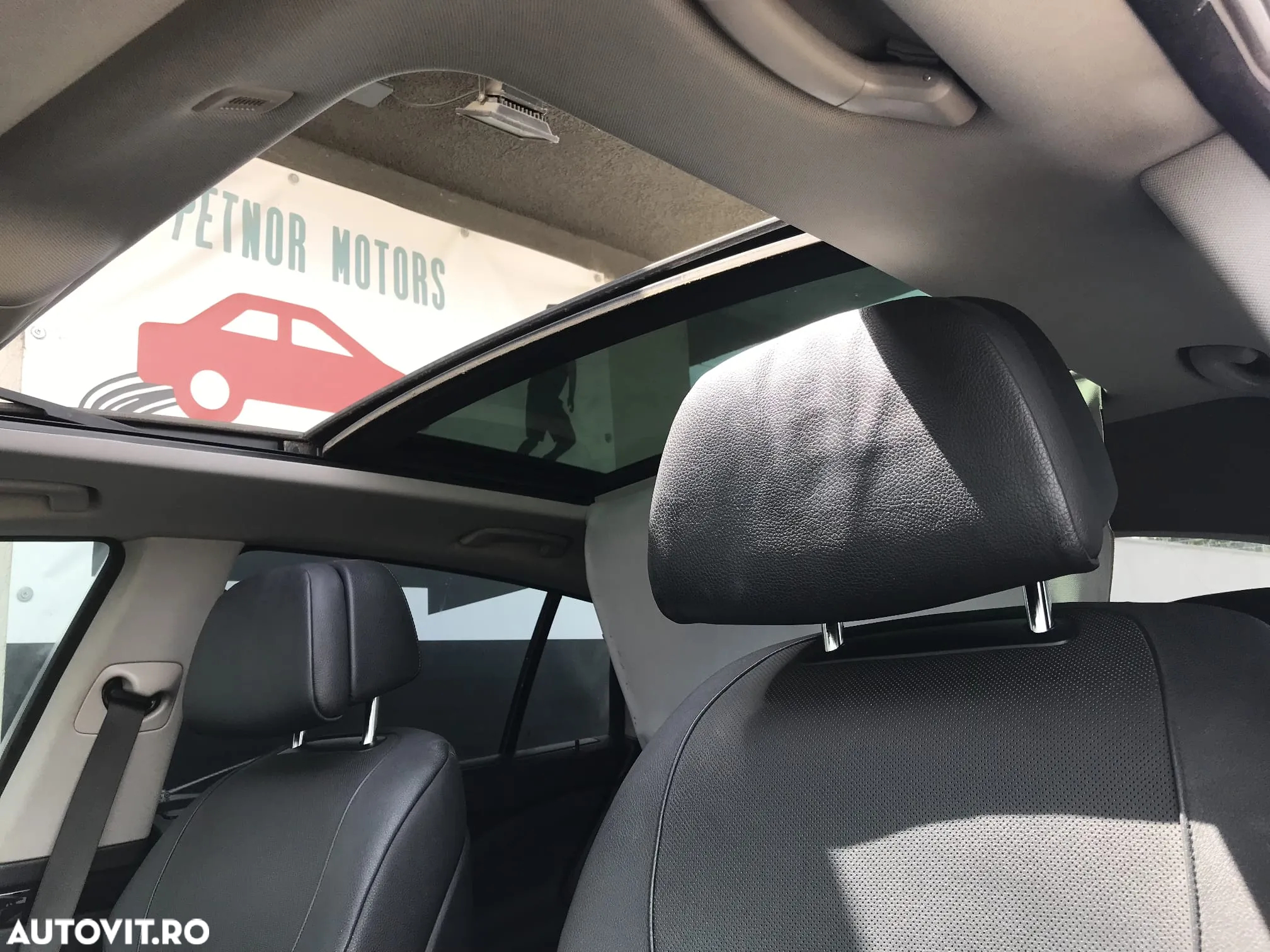 BMW Seria 5 530d Gran Turismo - 34