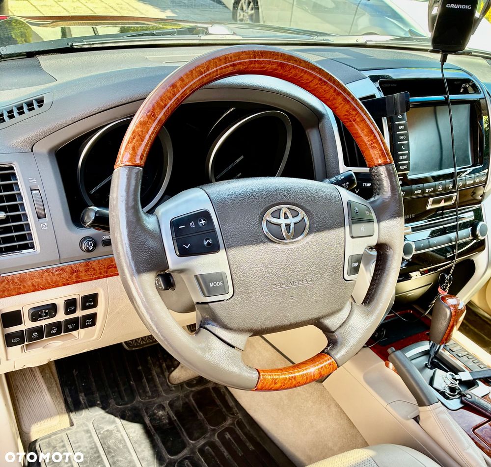 Toyota Land Cruiser LC 4.5 D-4D Prestige - 10