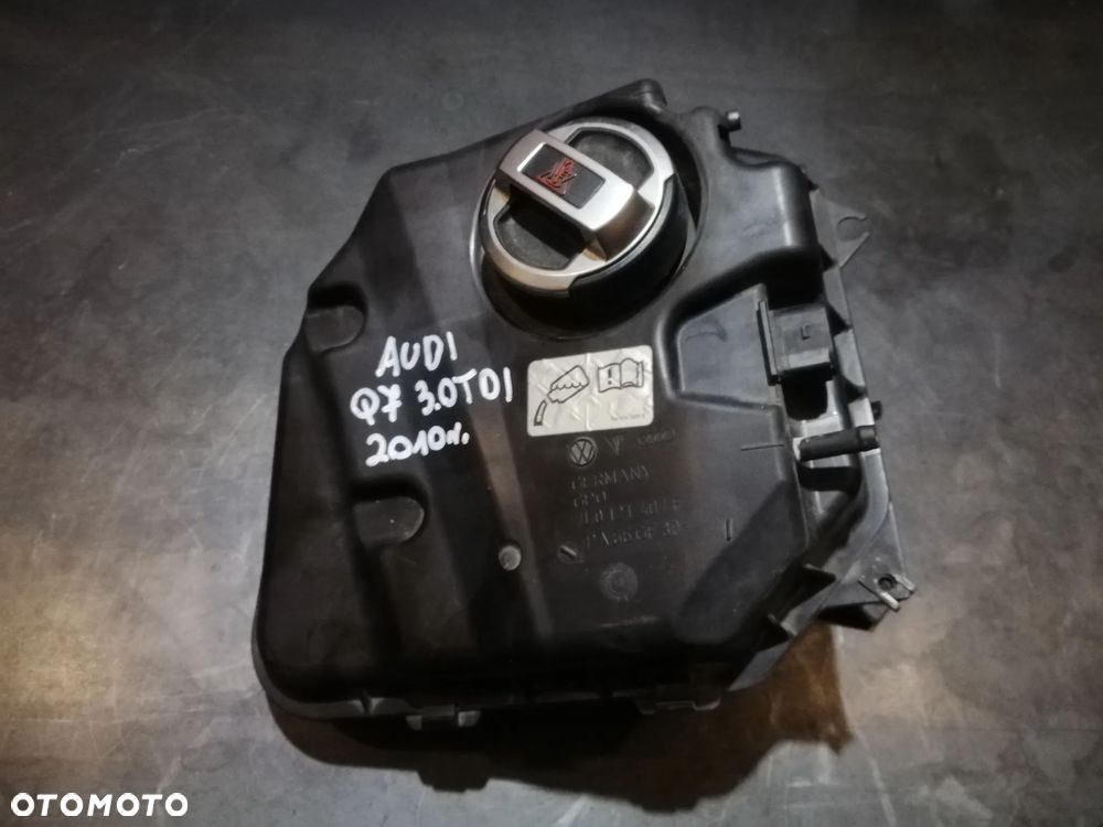AUDI Q7 4L 3.0 TDI ZBIORNIK ZBIORNICZEK WYRÓWNAWCZY WODY CIECZY 7L0121407F