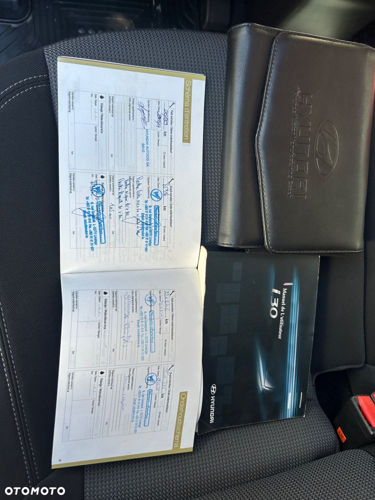 Hyundai i30 blue 1.6 CRDi YES Gold - 31