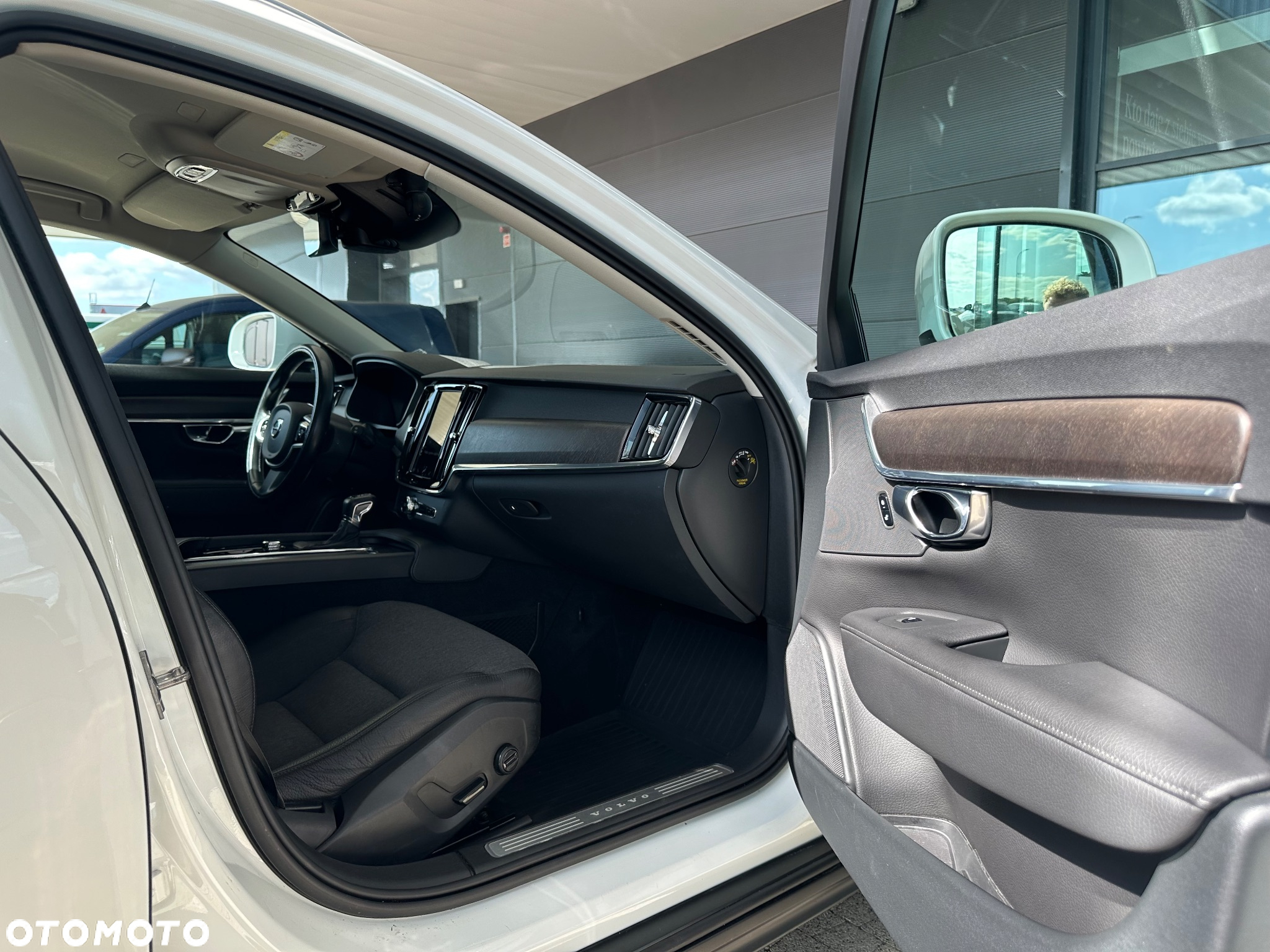 Volvo V90 Cross Country D4 AWD - 16