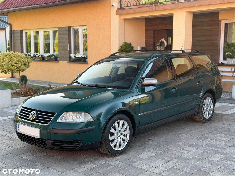 Volkswagen Passat 2.0 Basis - 1
