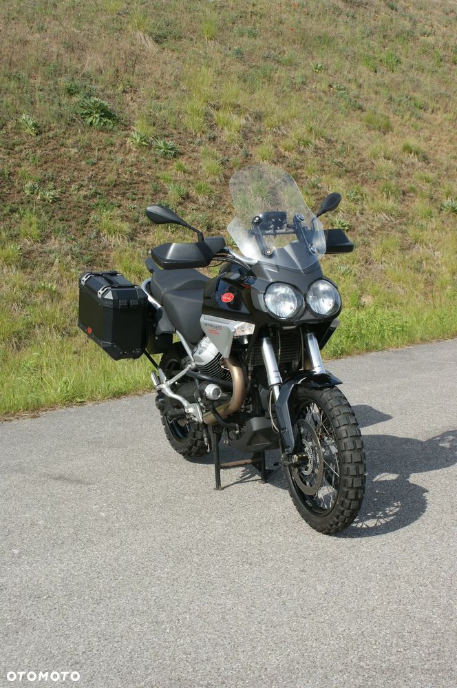 Moto Guzzi Stelvio - 4