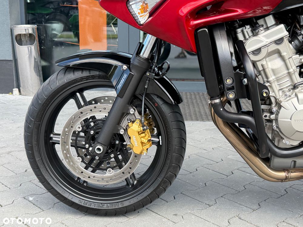 Honda CBF - 32