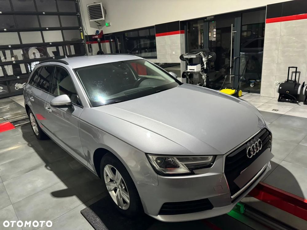 Audi A4 ver-avant-2-0-tdi-dpf-s-line-sportpaket - 13