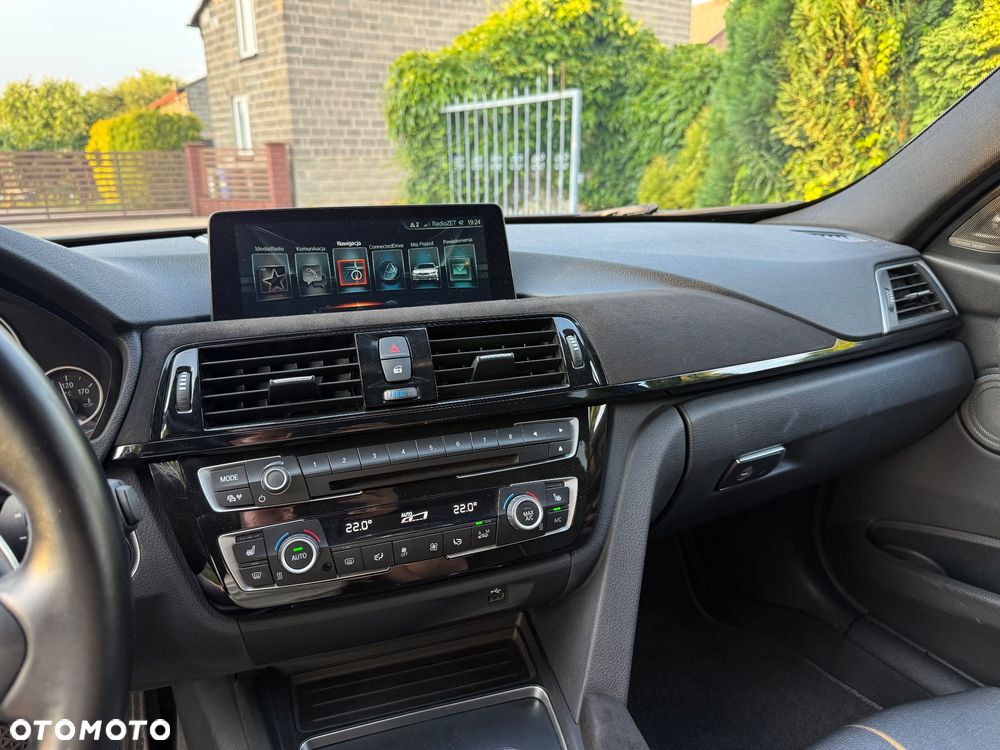 BMW Seria 3 340i xDrive Edition M Sport Shadow - 12