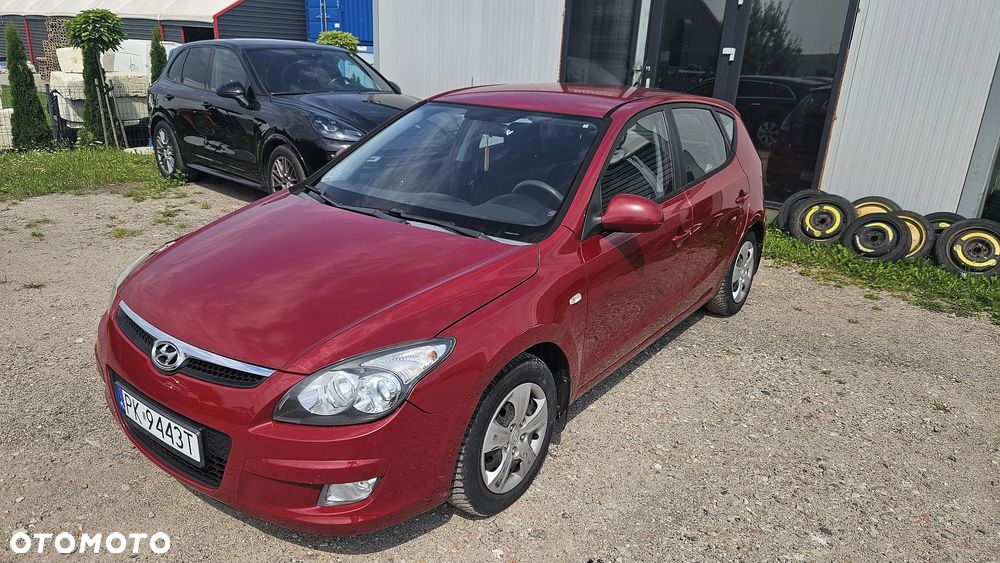 Hyundai i30 1.4 Base + - 1