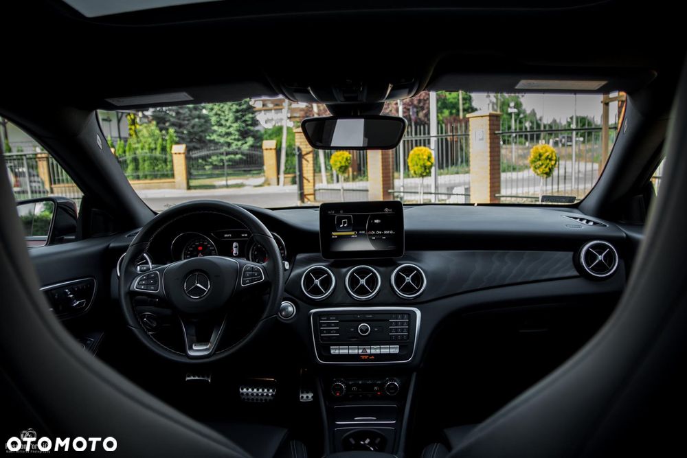 Mercedes-Benz CLA 250 4Matic 7G-DCT AMG Line - 5