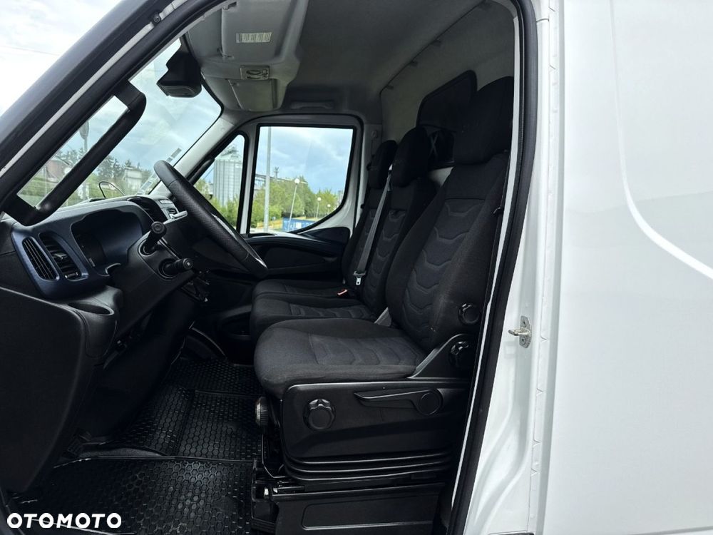 Iveco Daily - 33