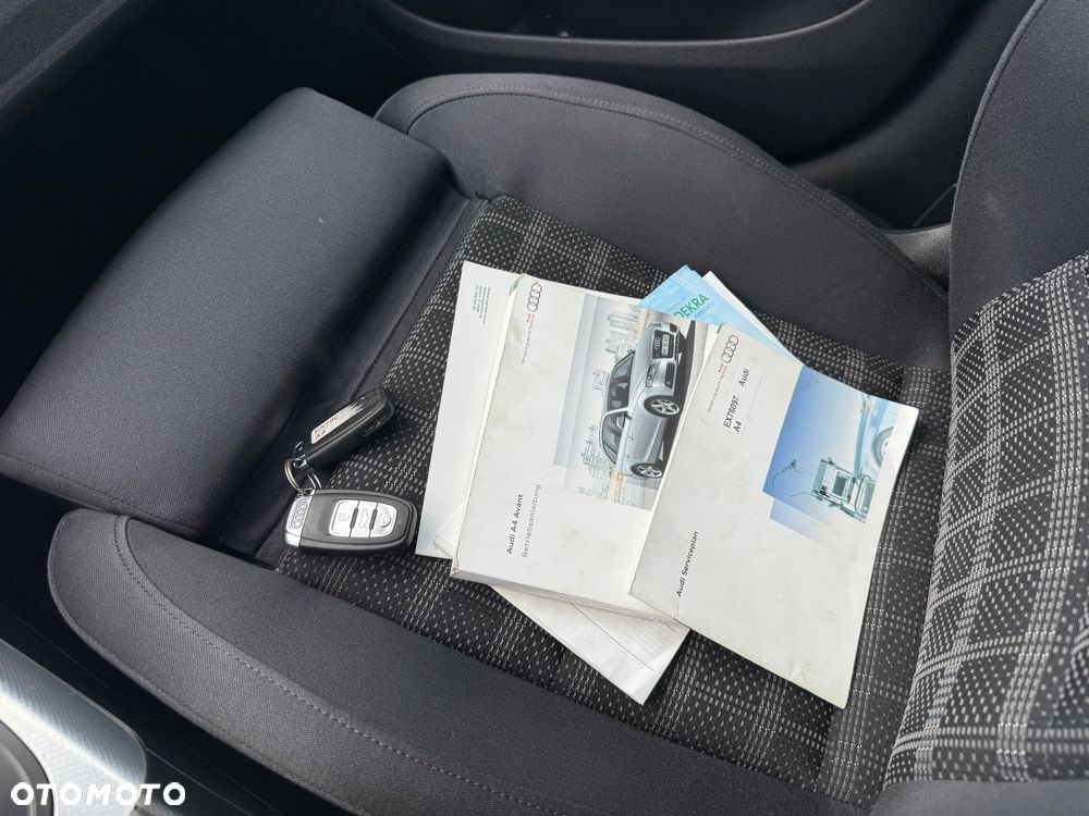 Audi A4 - 24