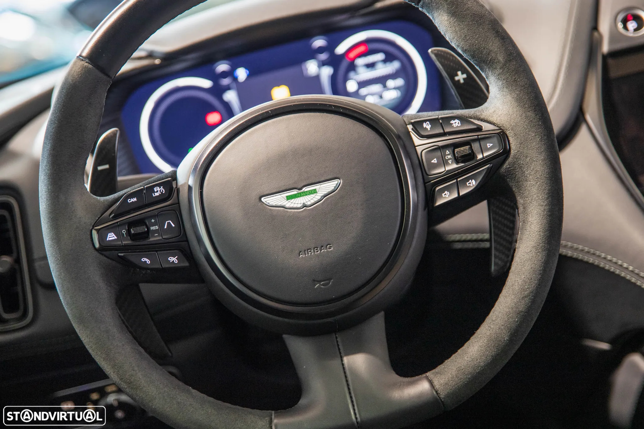 Aston Martin DBX 707 - 21