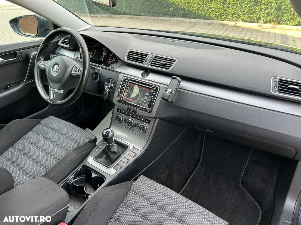 Volkswagen Passat 2.0 TDI BlueMotion Technology Highline - 8