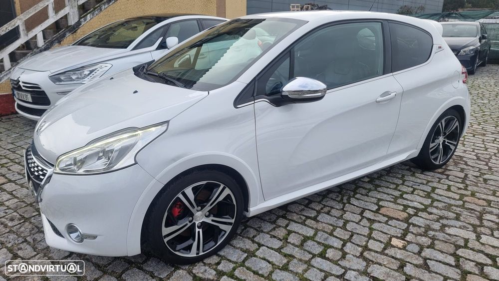 Peugeot 208 1.6 THP GTi - 1