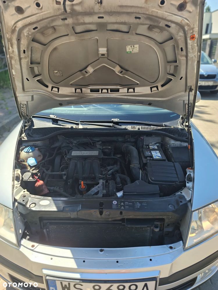 Skoda Octavia 1.6 Ambition - 10
