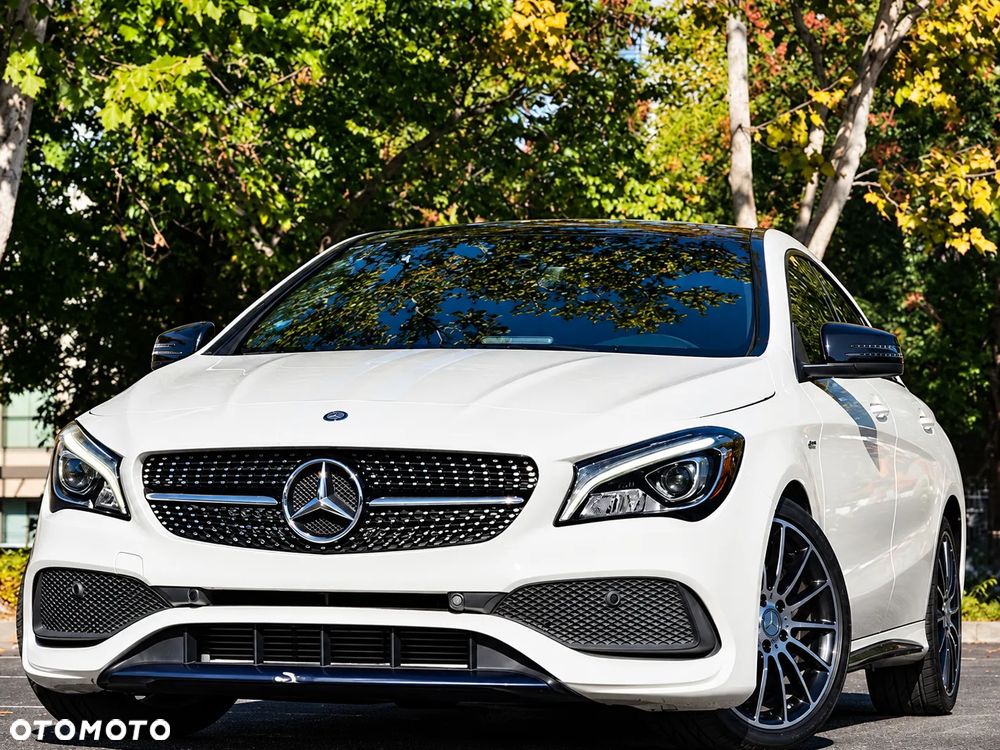 Mercedes-Benz CLA 250 4Matic 7G-DCT AMG Line - 3