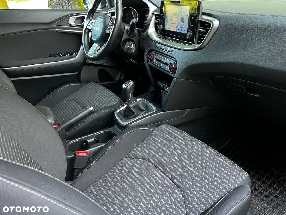 Kia Ceed 1.5 T-GDI M - 9