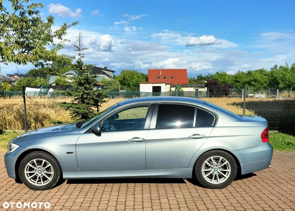 BMW Seria 3 - 1