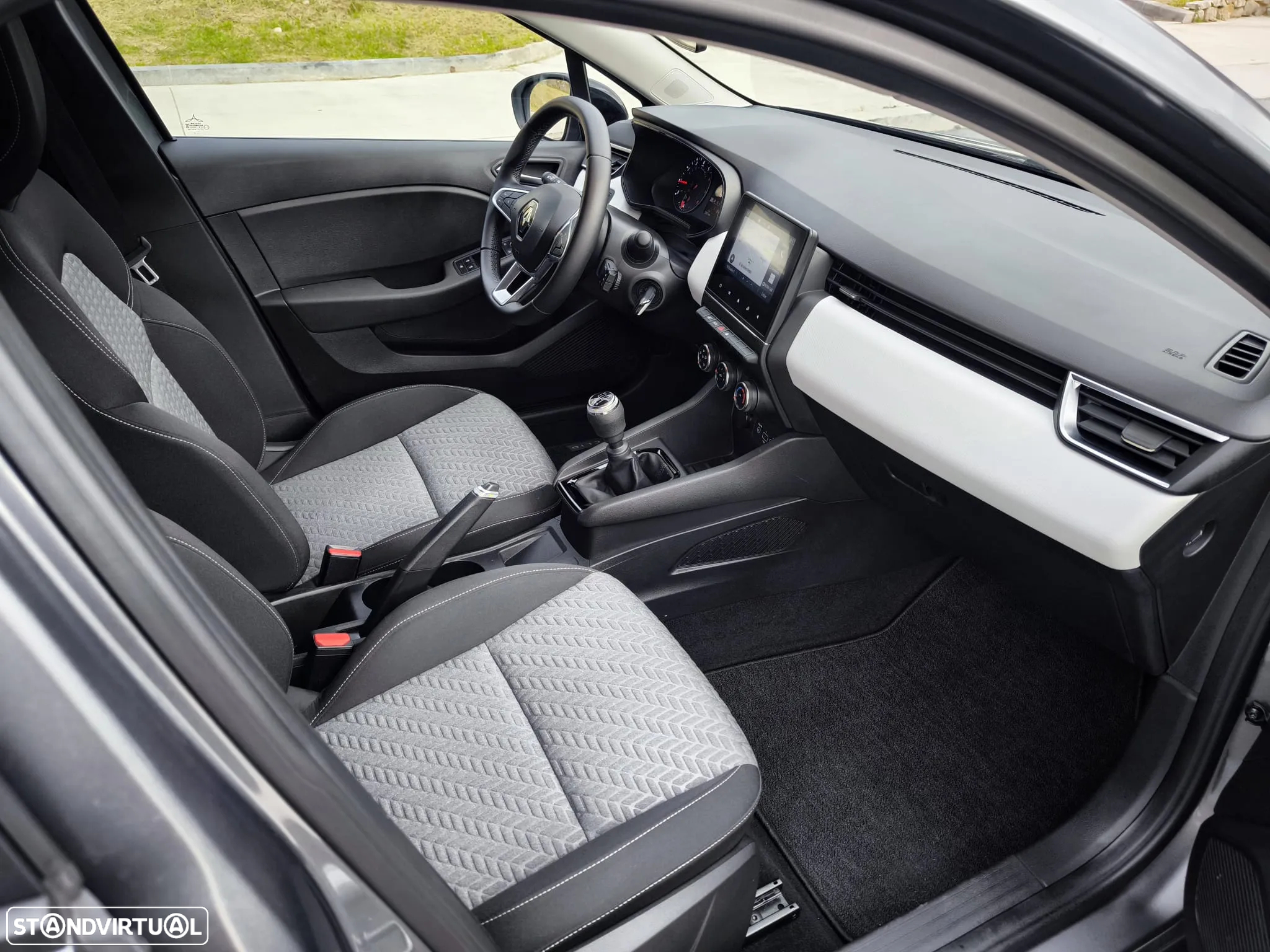 Renault Clio 1.0 TCe Evolution Bi-Fuel - 12