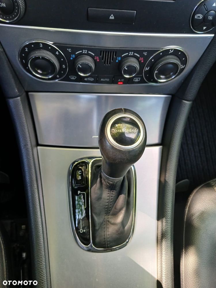 Mercedes-Benz Klasa C 180 Kompressor Automatik Avantgarde - 30