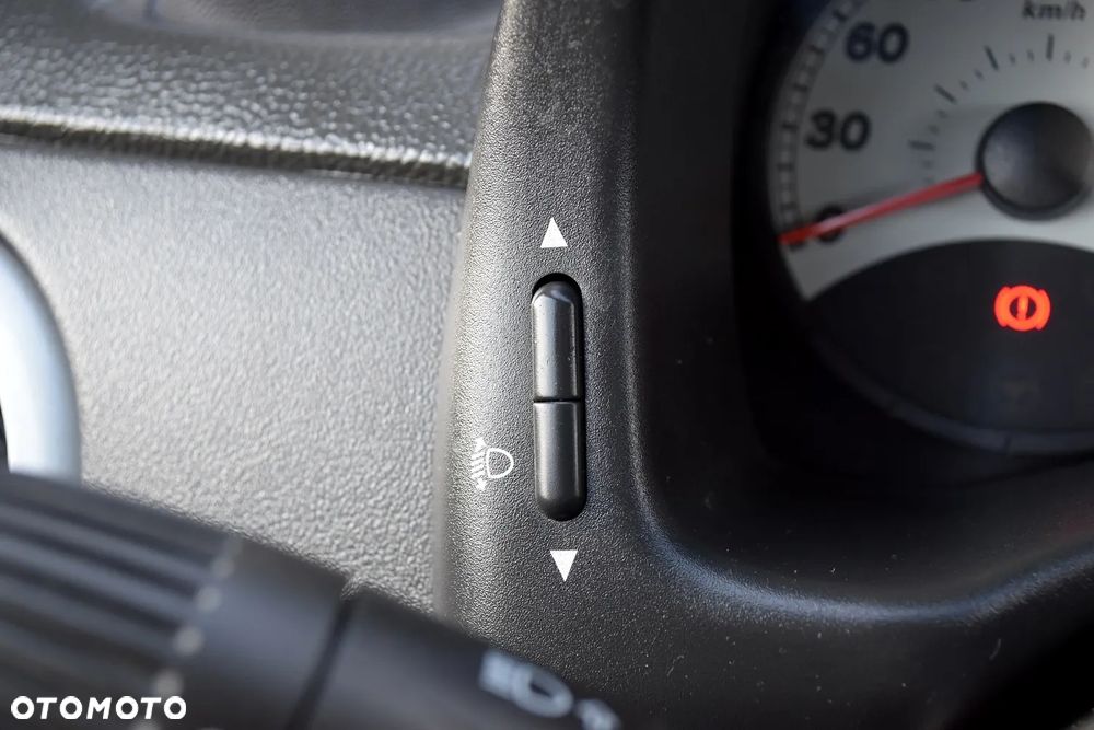 Fiat Punto 1.4 16V Sporting - 34