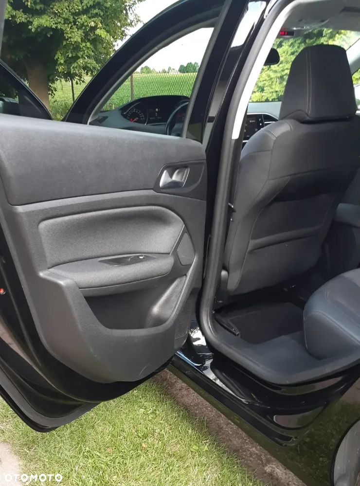 Peugeot 308 1.5 BlueHDi Allure S&S EAT8 - 23