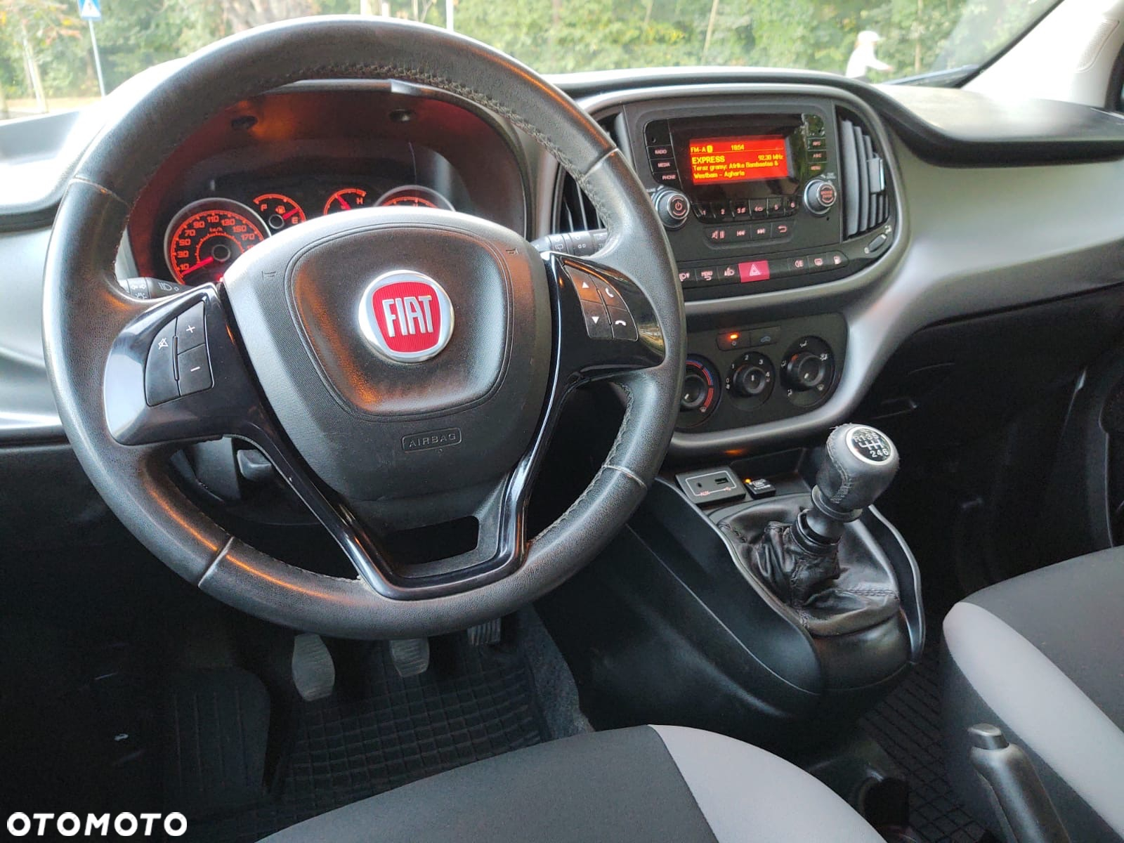 Fiat Doblo 1.4 T-Jet 16V Dynamic - 12