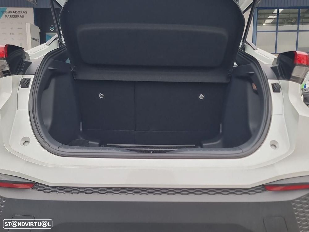 Toyota C-HR - 11