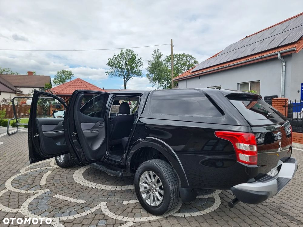 Mitsubishi L200 2.4 d DC Intense + - 7
