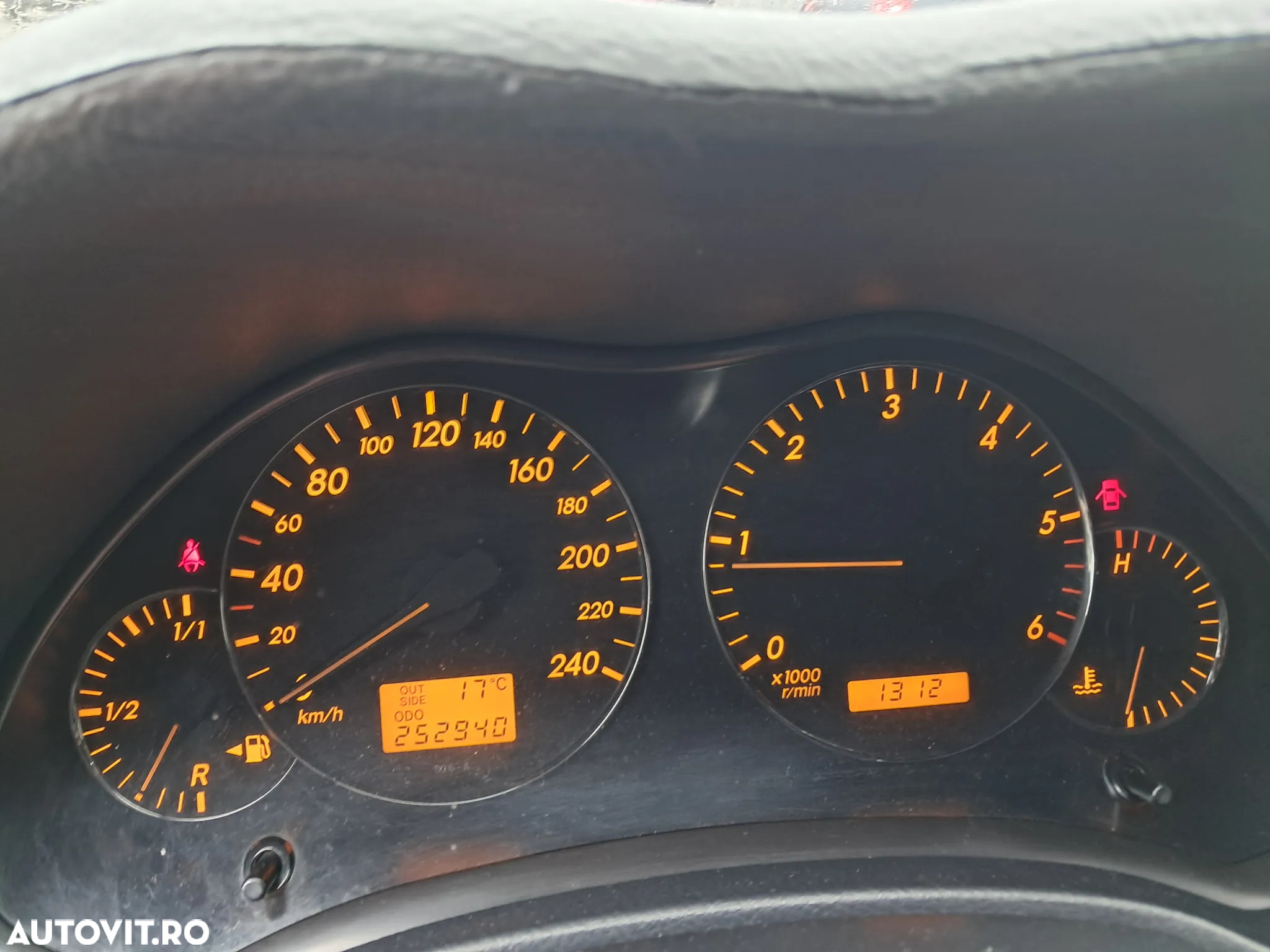 Toyota Avensis 2.0 D4D S/W Sol - 8