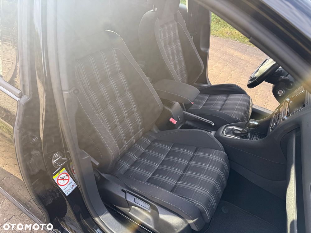 Volkswagen Golf 2.0 TDI GTD DSG - 12