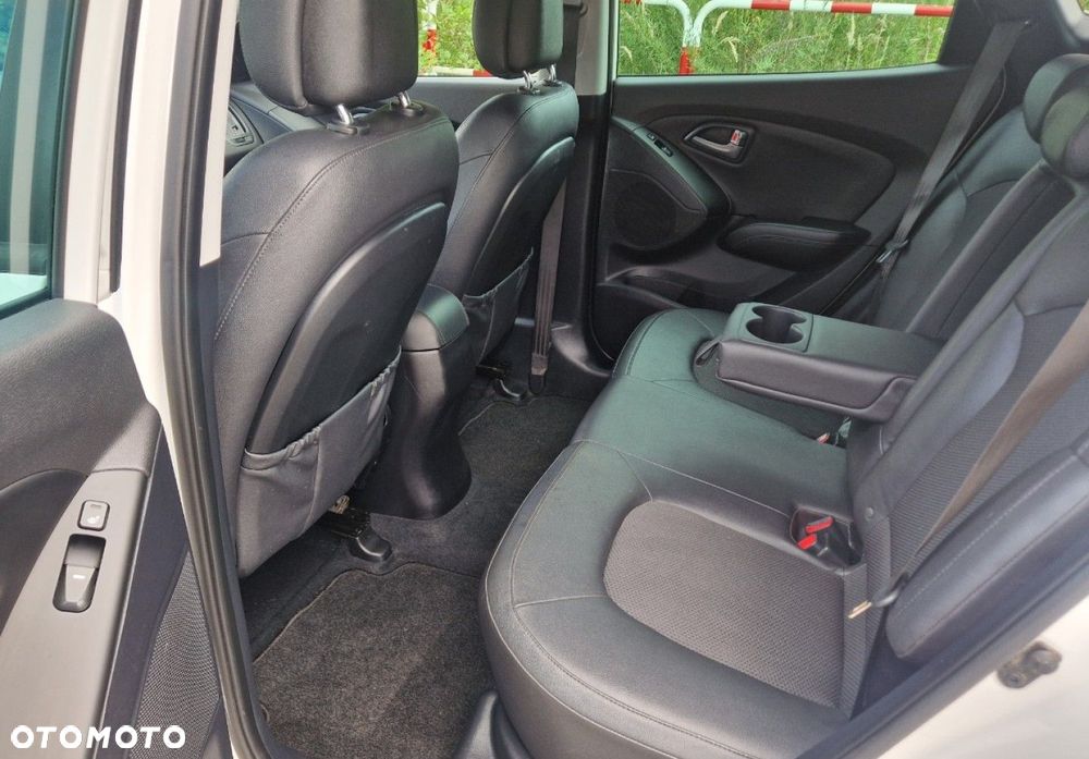 Hyundai ix35 1.6 2WD Fifa World Cup Edition - 27