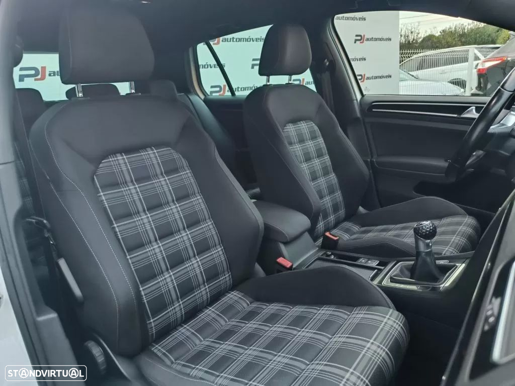 VW Golf 2.0 TDI GTD - 13