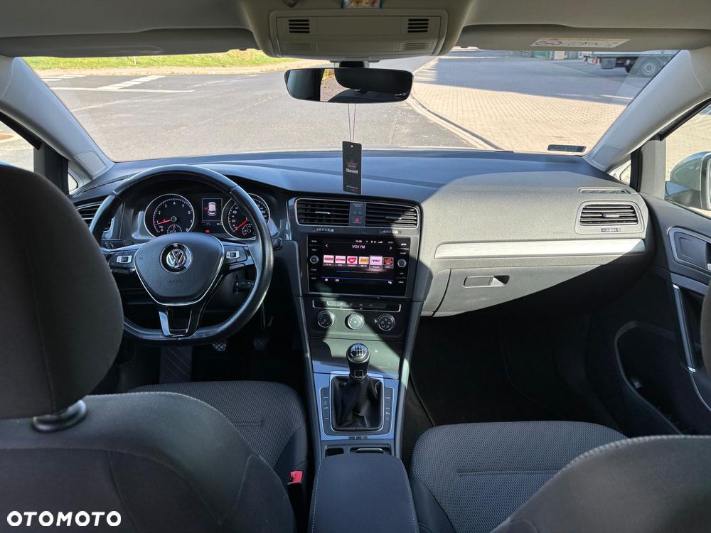 Volkswagen Golf 1.4 TSI BMT Comfortline - 29