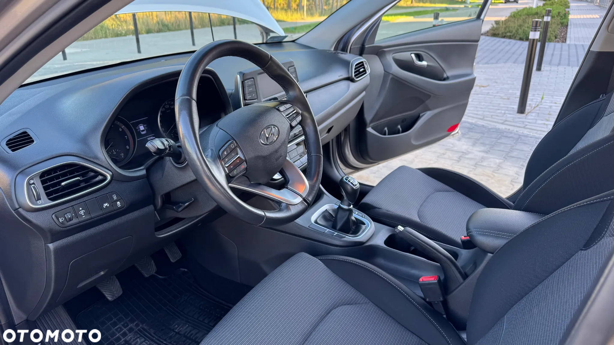 Hyundai i30 1.4 Classic + - 9