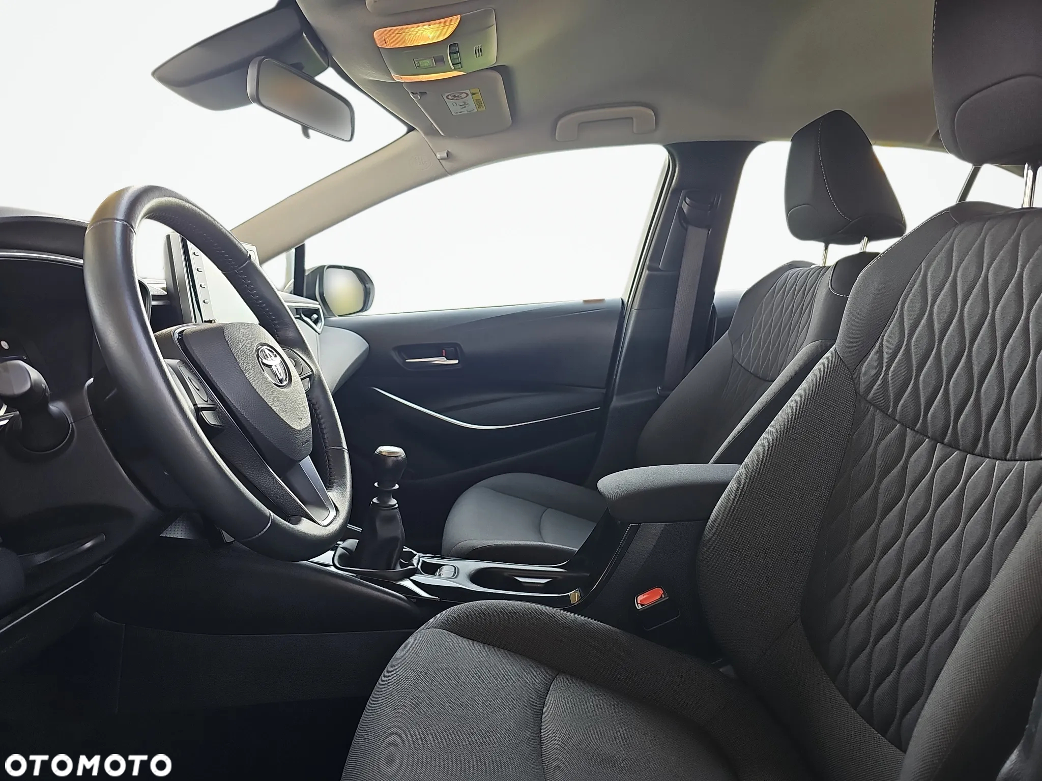 Toyota Corolla 1.5 Comfort - 12