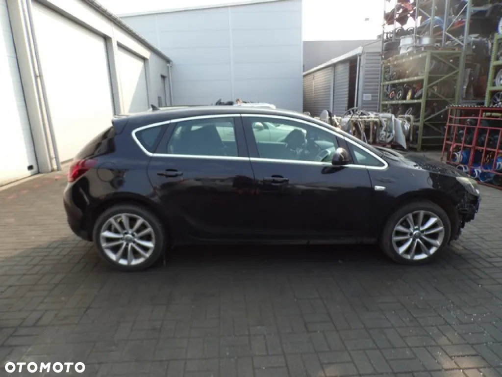 Części - Opel Astra 4 IV J 2.0 CDTI 5D HB 10R - 3