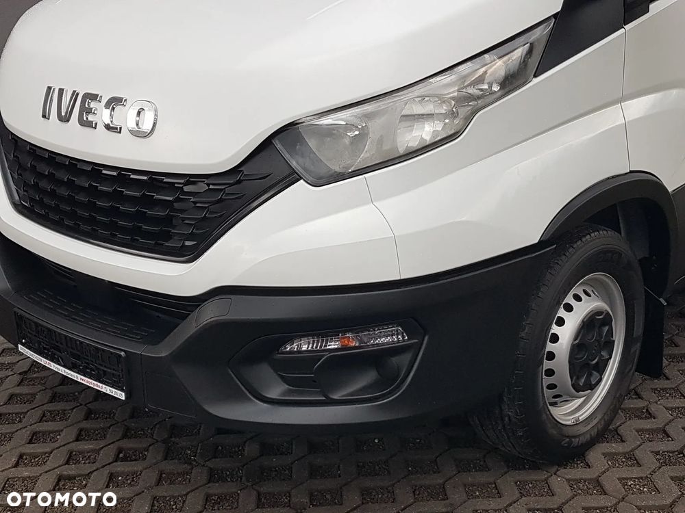 Iveco DAILY KONTENER NISKOPODŁOGOWY 4,43x2,23x2,42 SKLEP KAMPER KONIOWÓZ BAR KLIMA - 39