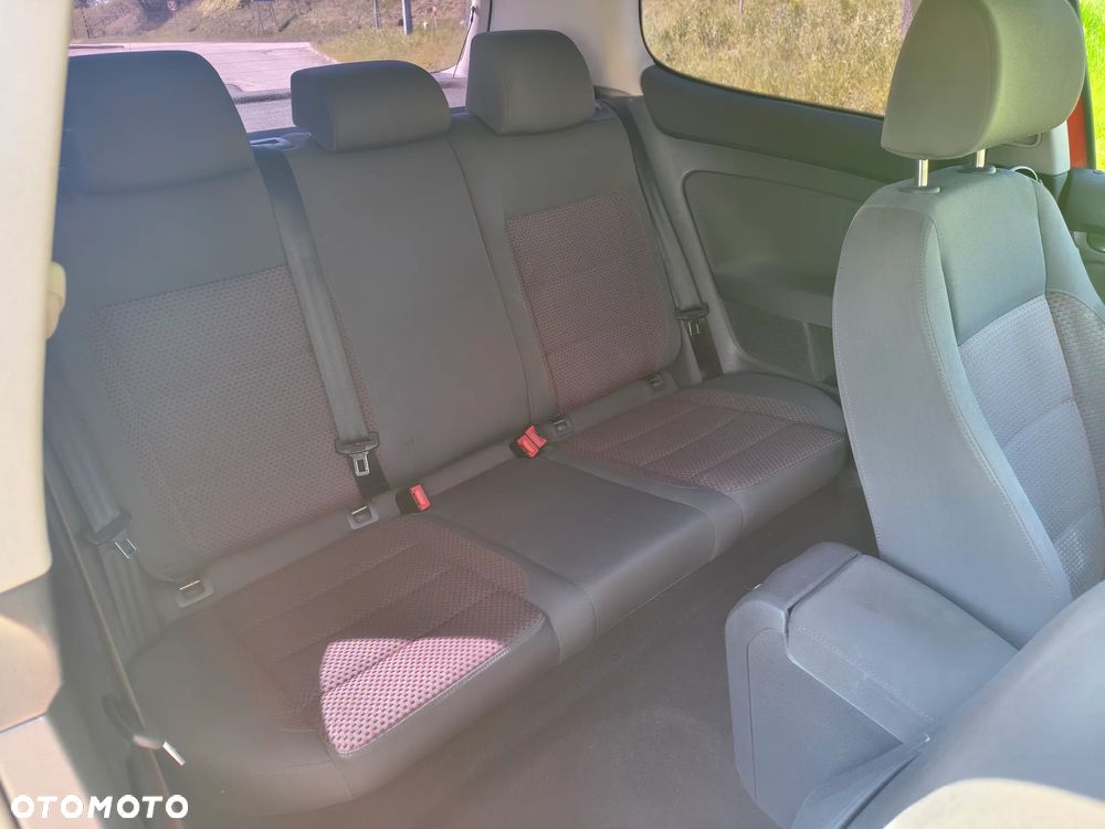 Volkswagen Golf 2.0 TDI DPF GT - 12