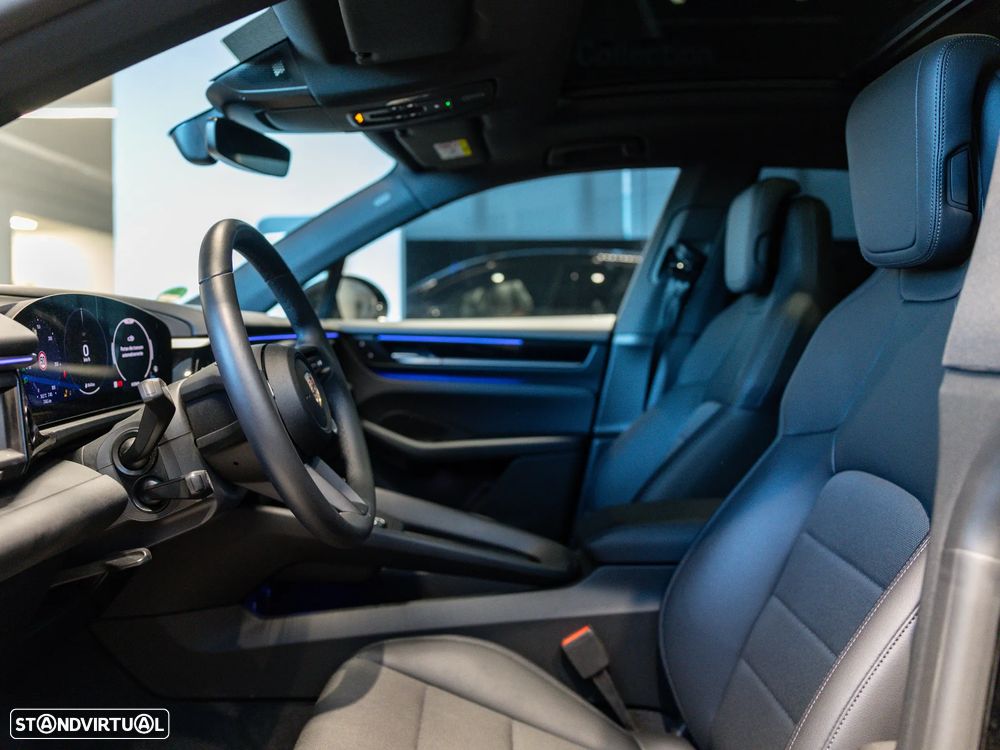 Porsche Macan Electric - 22