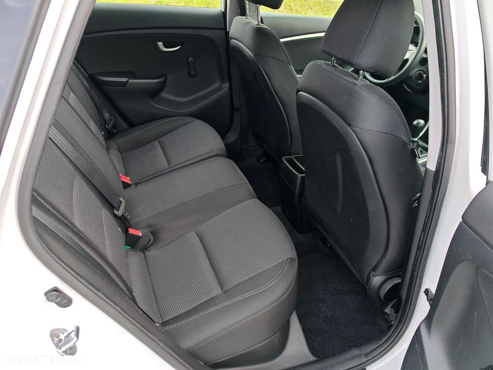 Hyundai i30 1.4 Classic - 34