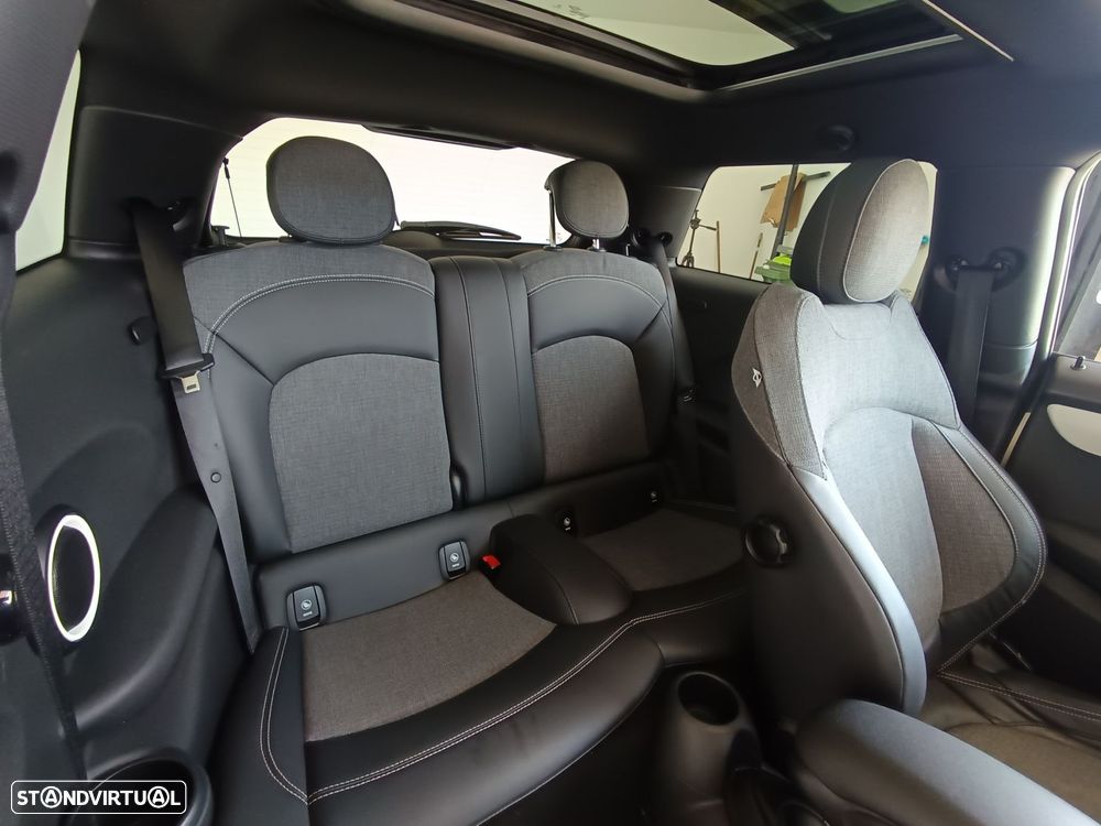 MINI 3 Portas Cooper D 60 Years Chili - 25