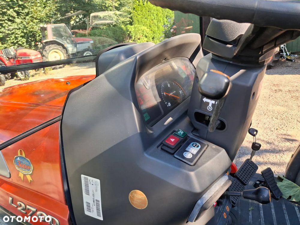 Kubota L270D - 9
